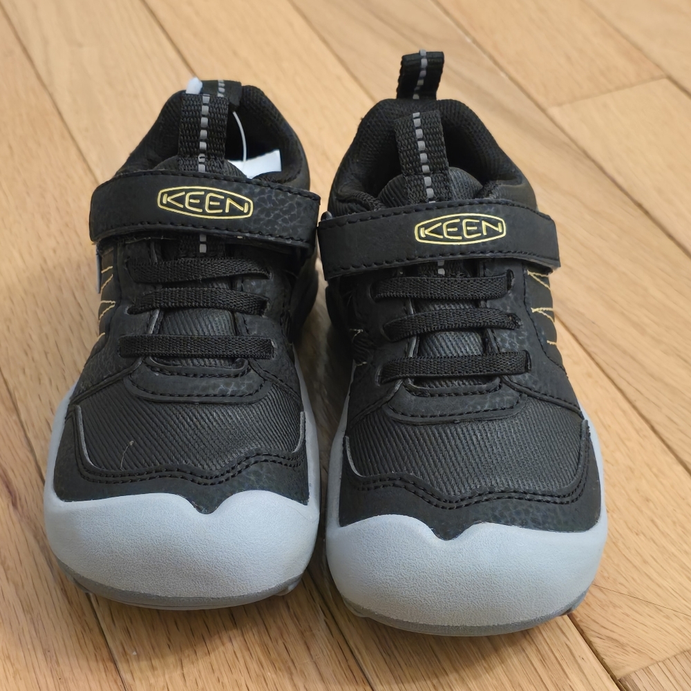 Keen Kids Black and Gray Shoes